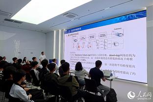 沦为空砍！西亚卡姆16中10&罚球12中11 得到31分5板5助1帽